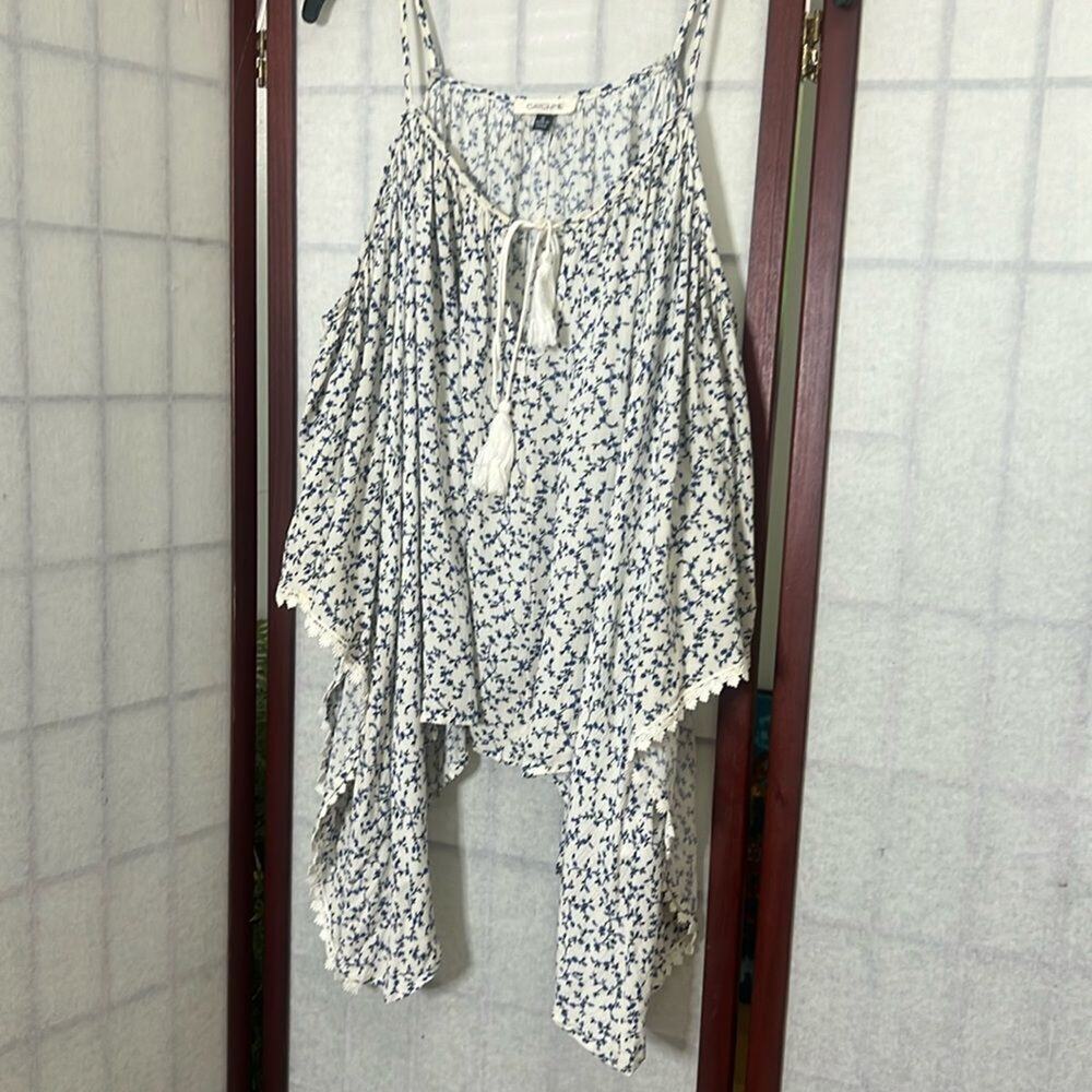 CATCH ME BOHO TASSLE OVERSIZED EMBROIDERY SLEEVES BLOUSE SIZE S